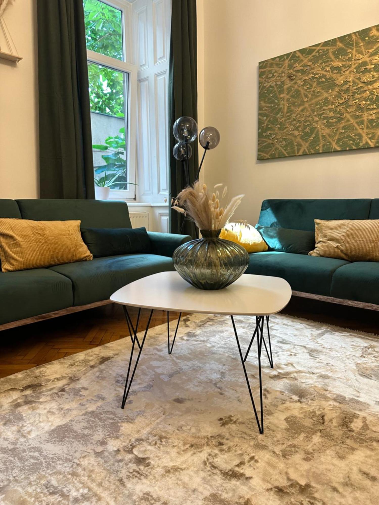 Central Apartment In Viennese Old Building ภายนอก รูปภาพ