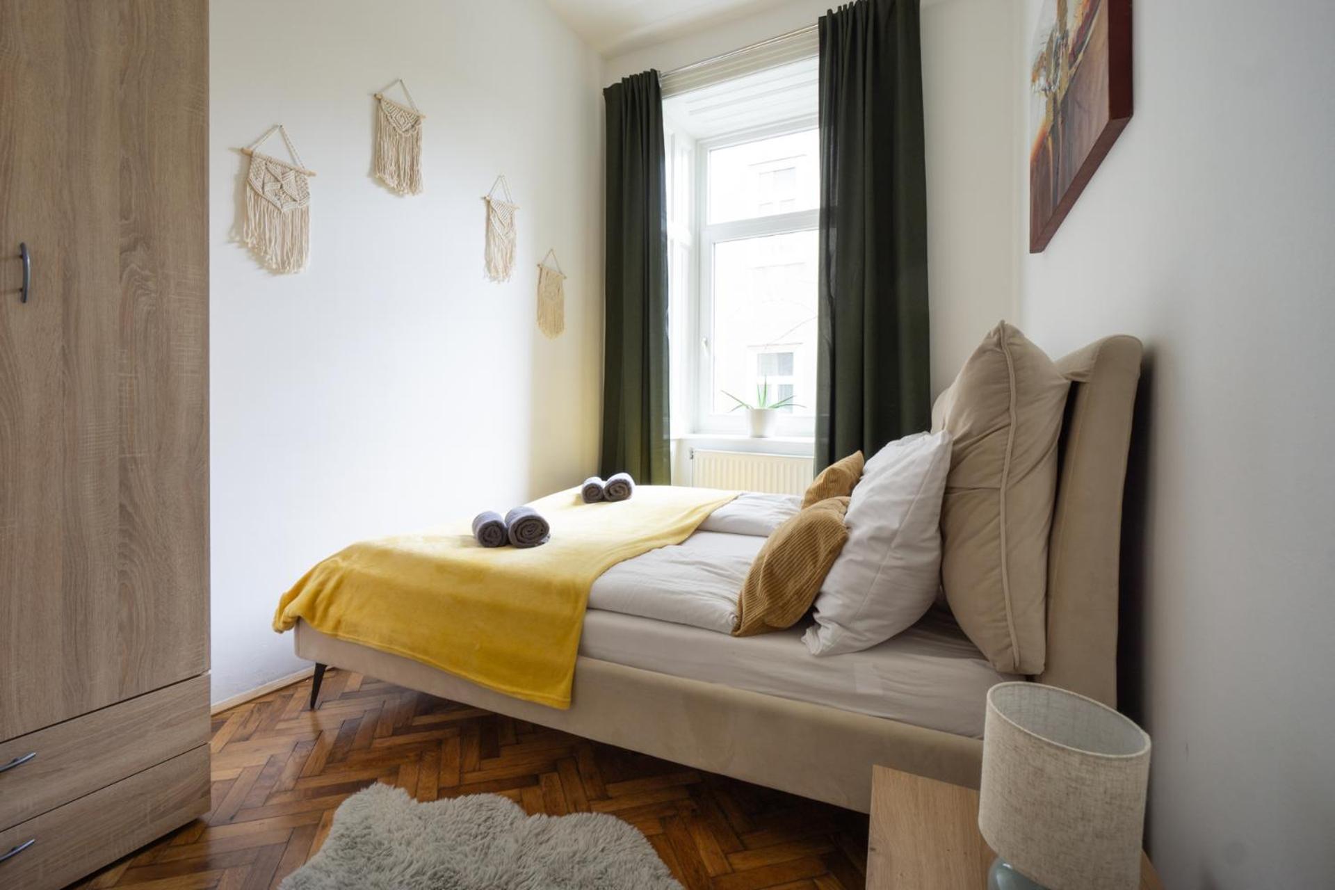 Central Apartment In Viennese Old Building ภายนอก รูปภาพ