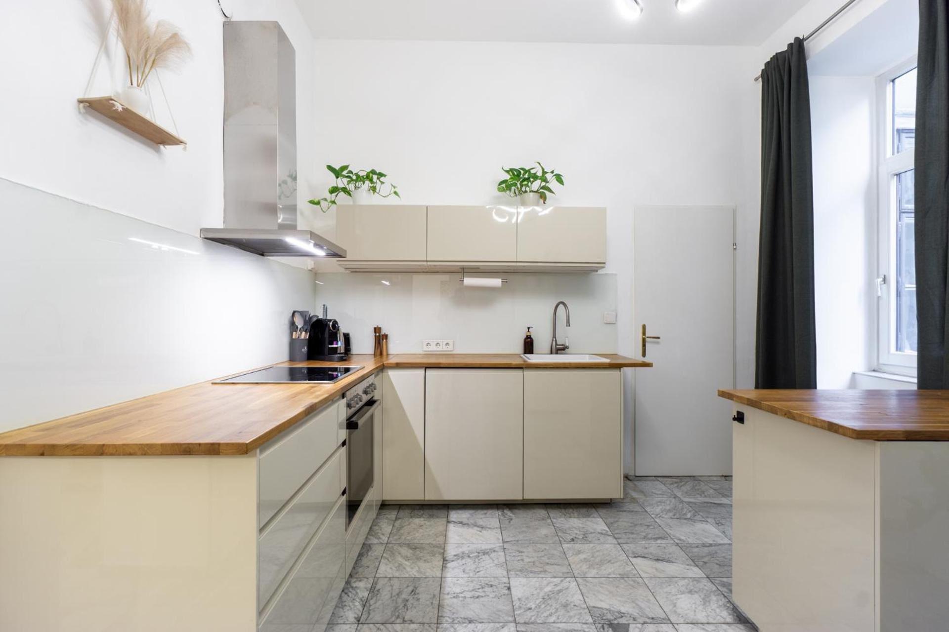 Central Apartment In Viennese Old Building ภายนอก รูปภาพ