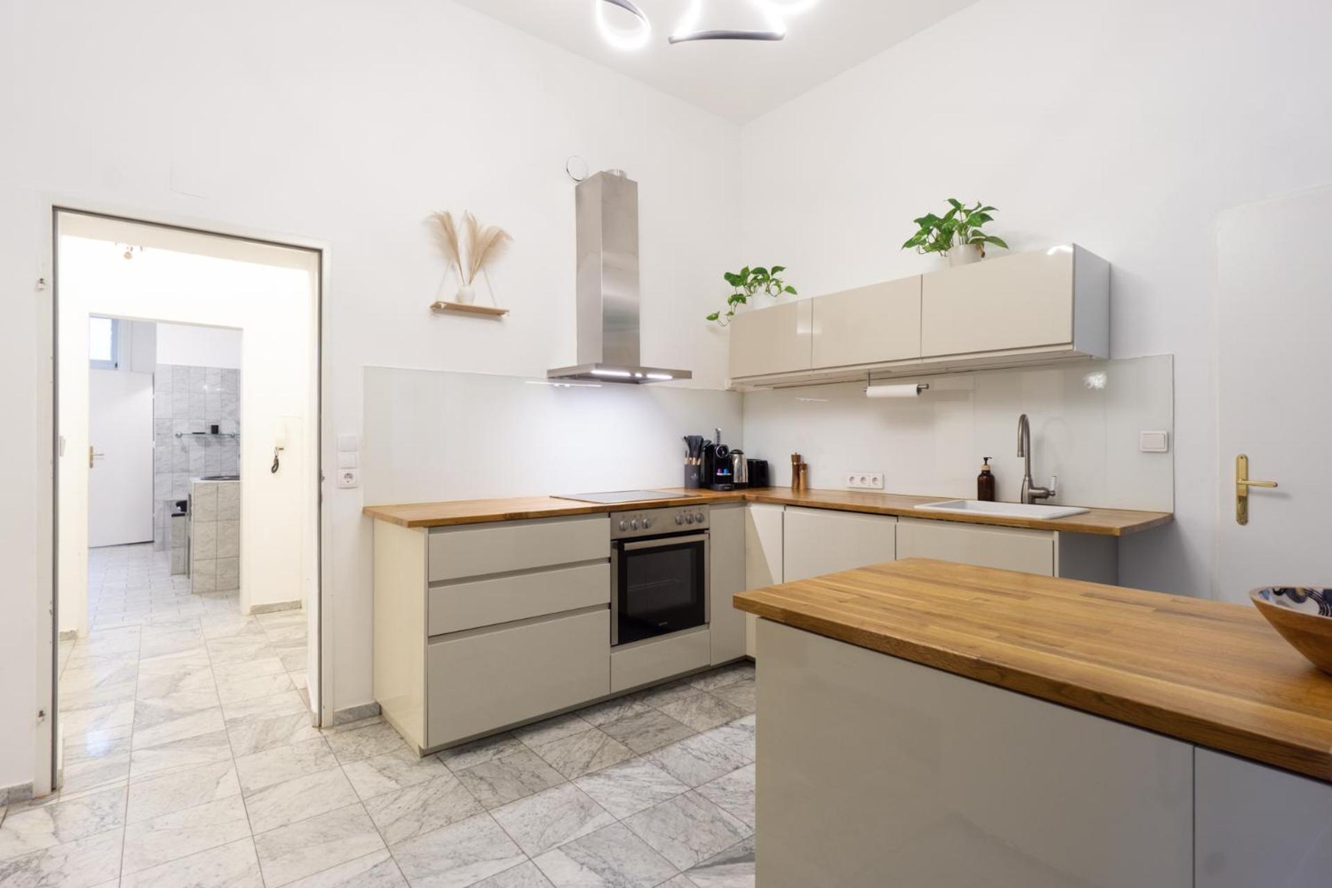 Central Apartment In Viennese Old Building ภายนอก รูปภาพ