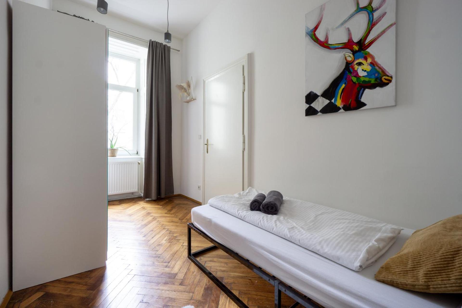 Central Apartment In Viennese Old Building ภายนอก รูปภาพ